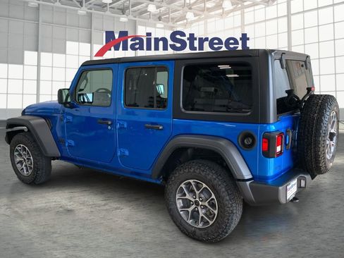 Used 2025 Jeep Wrangler Sport S image 3