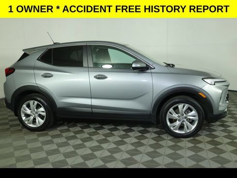 Used 2024 Buick Encore GX Preferred w/ Comfort Package AWD/4WD image 2