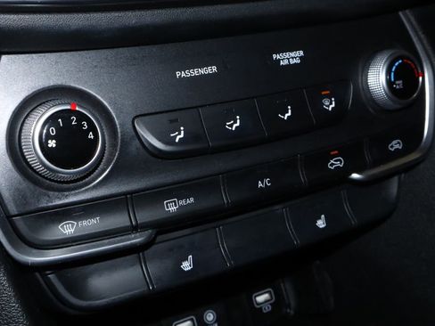 Used 2020 Hyundai Santa Fe SEL FWD image 31