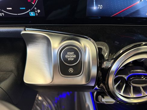 New 2026 Mercedes-Benz GLB 250 4MATIC image 30