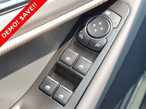 New 2025 Ford Explorer Active w/ Active Comfort Package image 11