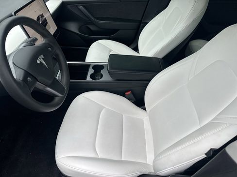 Used 2022 Tesla Model 3 Long Range image 9