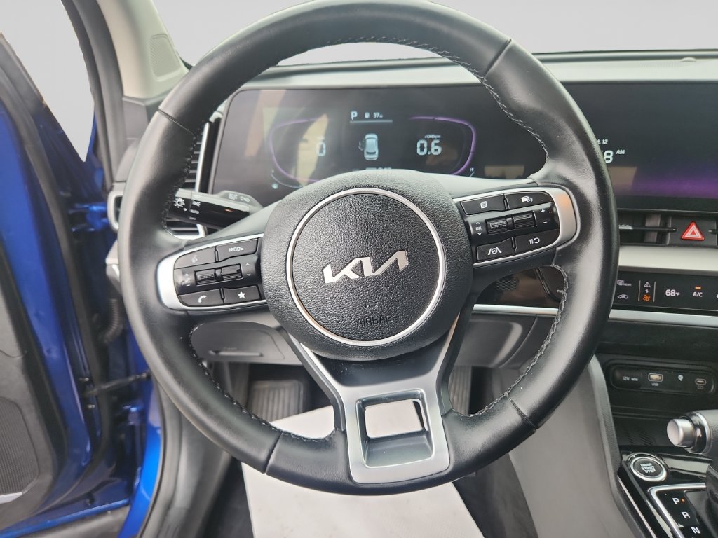 Certified 2024 Kia Sportage EX AWD/4WD image 11