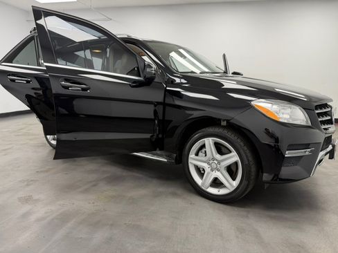 Used 2013 Mercedes-Benz ML 550 4MATIC image 26