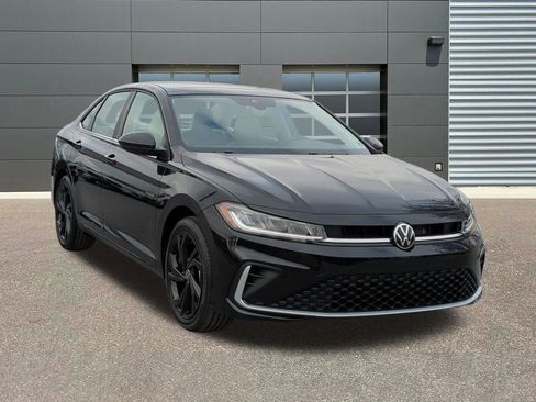 New 2026 Volkswagen Jetta SE FWD image 1