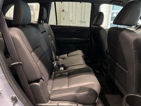 Used 2022 Honda Pilot TrailSport image 17