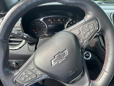 Used 2022 Chevrolet Equinox RS w/ RS Leather Package AWD/4WD image 25