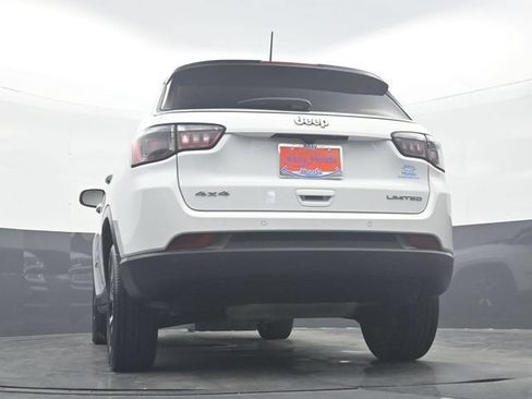Used 2025 Jeep Compass Limited AWD/4WD image 32
