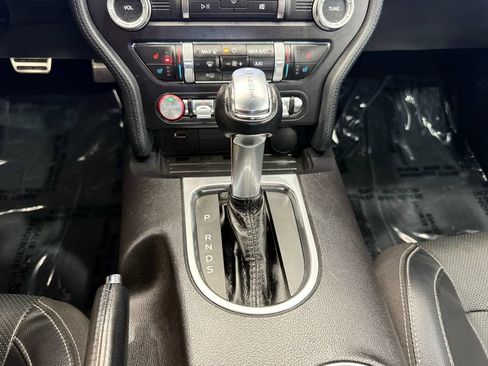 Used 2019 Ford Mustang Premium image 27