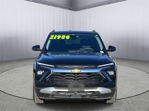 Used 2025 Chevrolet TrailBlazer LT image 4