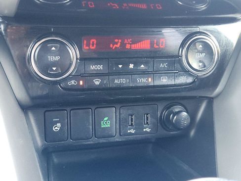 Used 2020 Mitsubishi Eclipse Cross SEL AWD/4WD image 25