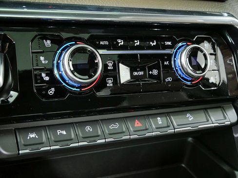 New 2026 GMC Sierra 1500 Denali AWD/4WD image 17