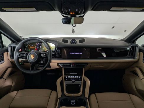 New 2026 Porsche Cayenne Coupe AWD/4WD image 20