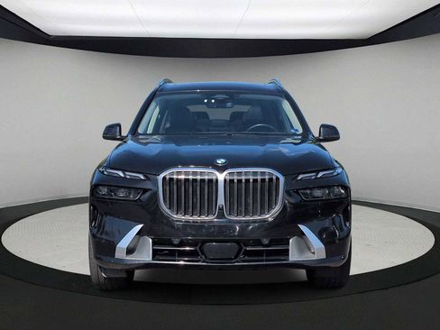 Used 2023 BMW X7 xDrive40i AWD/4WD image 3