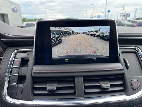 Used 2023 Chevrolet Tahoe RST AWD/4WD image 16