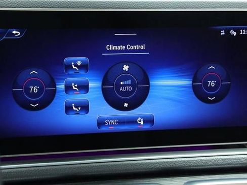 Used 2025 Mercedes-Benz GLE 350 4MATIC w/ AMG Line Exterior image 15