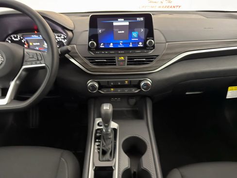 New 2026 Nissan Altima 2.5 SV FWD image 18