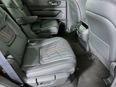 New 2026 Nissan Armada PRO-4X AWD/4WD image 25