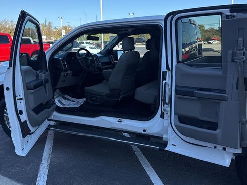 Used 2015 Ford F150 XLT w/ Equipment Group 301A Mid image 3