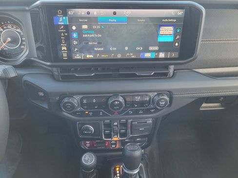 New 2025 Jeep Wrangler Unlimited Rubicon 392 image 23