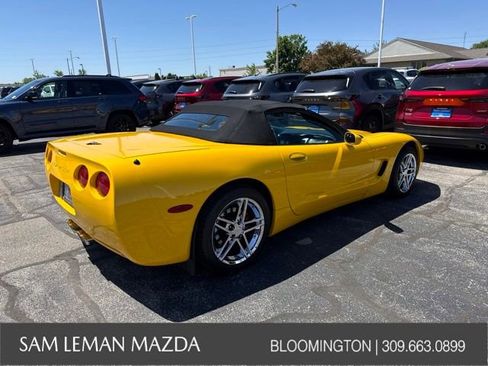 Used 2004 Chevrolet Corvette Convertible w/ Preferred Equipment Group RWD image 6