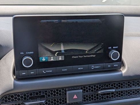 Used 2025 Honda HR-V LX image 23