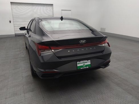 Used 2022 Hyundai Elantra SEL FWD image 6
