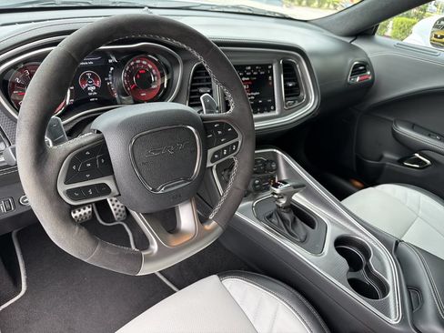 Used 2023 Dodge Challenger SRT Hellcat RWD image 17