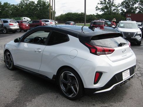 Used 2020 Hyundai Veloster Turbo Ultimate FWD image 5