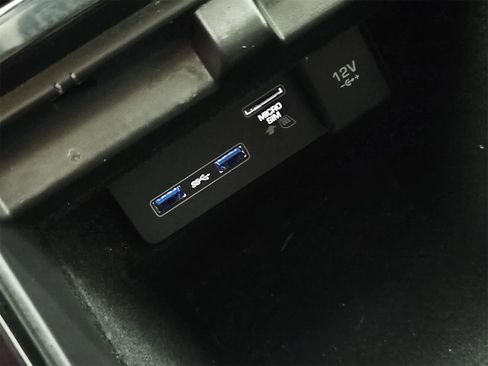 Used 2020 Land Rover Range Rover Evoque SE image 33