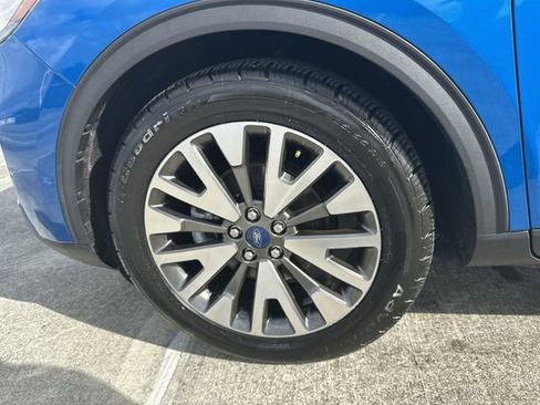 Used 2020 Ford Escape Titanium image 11