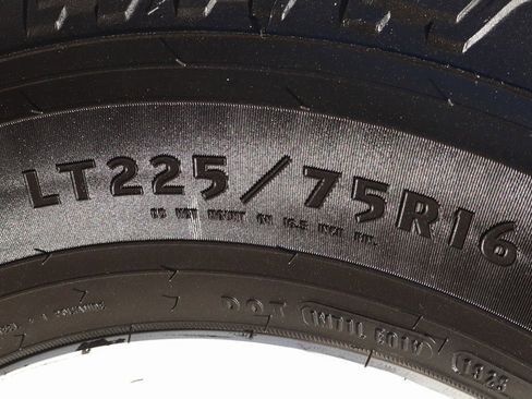 Used 2016 Ford E-350 and Econoline 350 Super Duty image 34