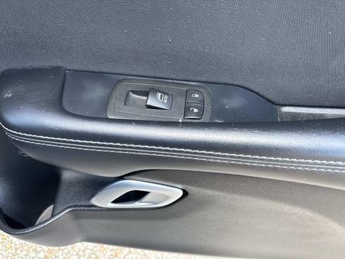 Used 2022 Dodge Challenger GT RWD image 16