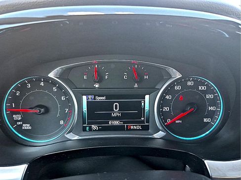 Used 2019 Chevrolet Traverse LT w/ LT Premium Package AWD/4WD image 24