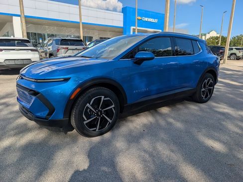 New 2026 Chevrolet Equinox EV LT image 3