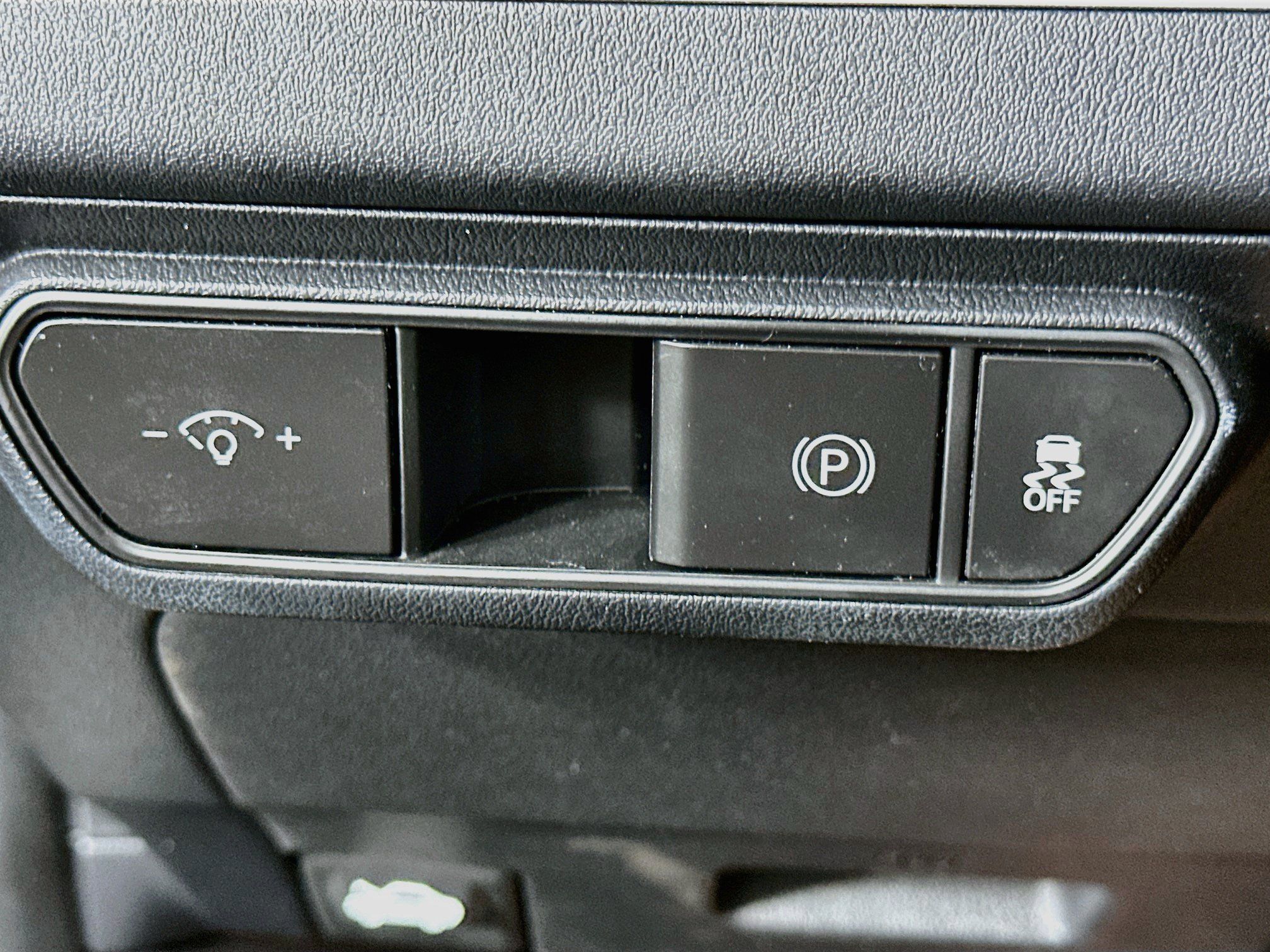 Used 2025 Kia K4 FWD image 17
