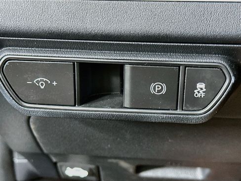 Used 2025 Kia K4 FWD image 17