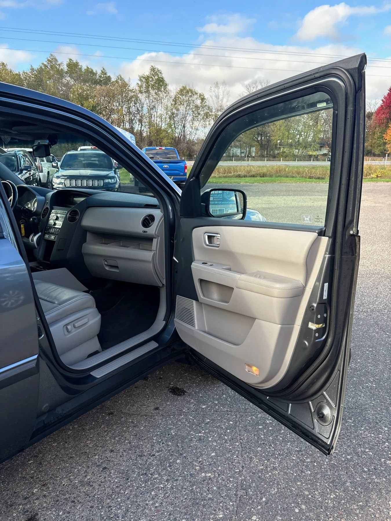Used 2011 Honda Pilot EX-L image 32