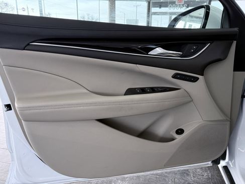 Used 2017 Buick LaCrosse Essence image 26