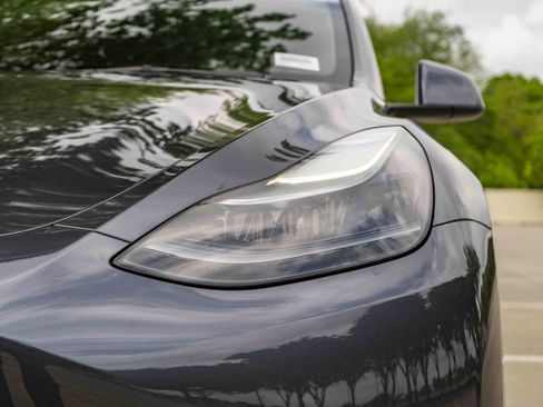 Used 2023 Tesla Model Y AWD image 11