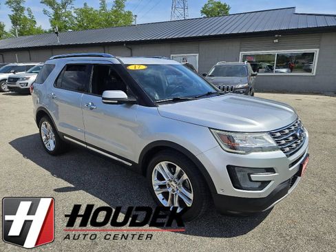 Used 2017 Ford Explorer Limited w/ Equipment Group 301A FWD image 1