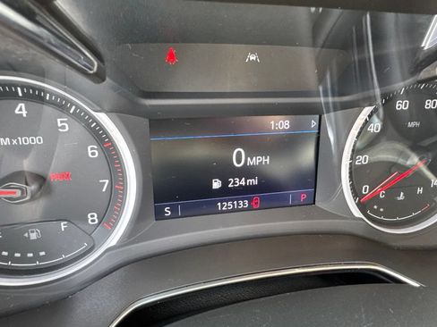 Used 2021 Chevrolet TrailBlazer ACTIV w/ Technology Package FWD image 16