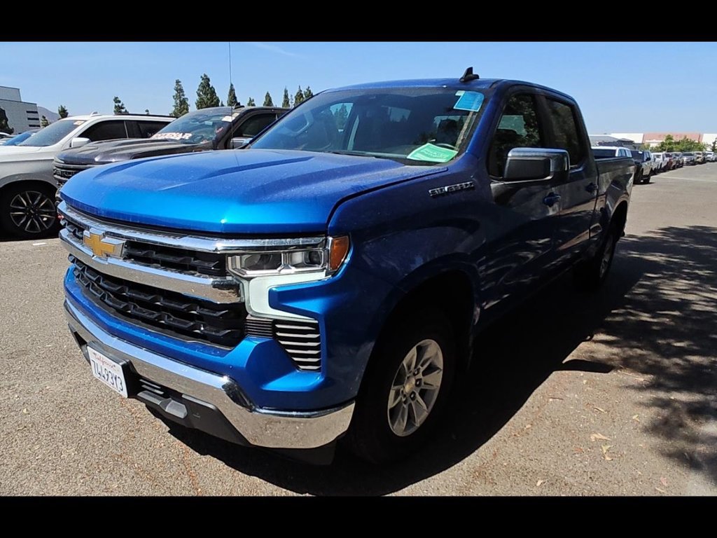 Used 2023 Chevrolet Silverado 1500 LT RWD image 3