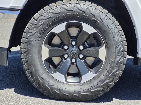 Used 2022 RAM 1500 Laramie AWD/4WD image 7