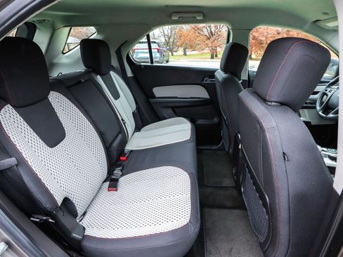 Used 2010 Chevrolet Equinox LS image 28