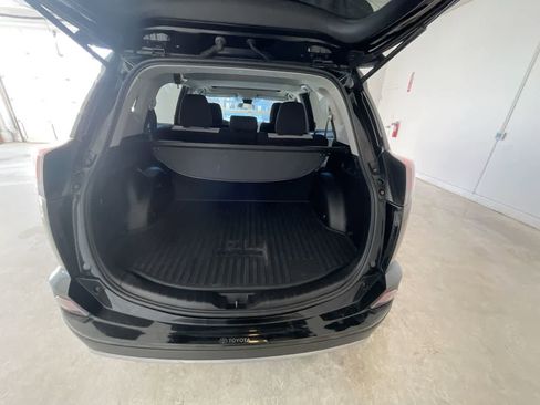 Used 2018 Toyota RAV4 XLE w/ Plus Extra Value Package image 23