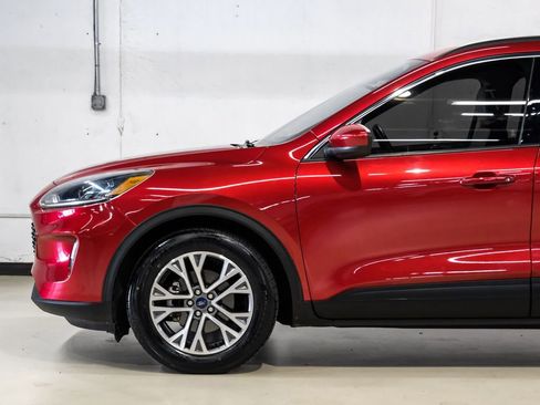 Used 2020 Ford Escape SEL image 12