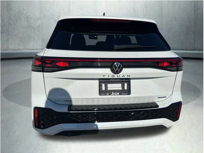 New 2026 Volkswagen Tiguan SEL R-Line