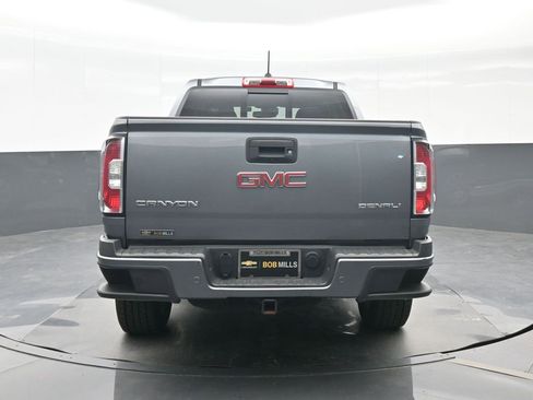 Used 2020 GMC Canyon Denali image 5