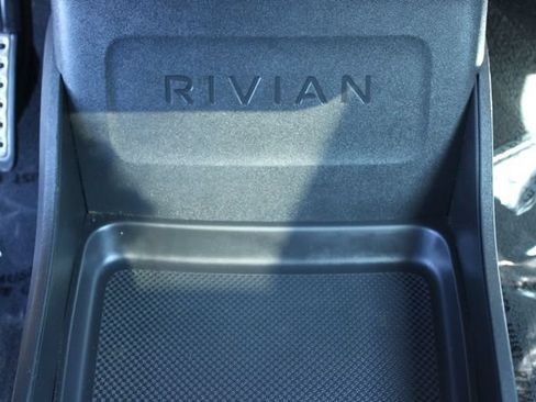 Used 2024 Rivian R1S Adventure AWD/4WD image 22